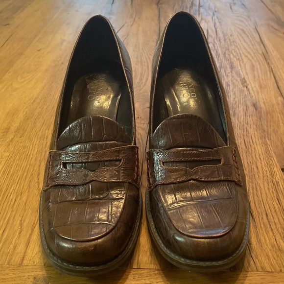 Ladies Franco Sarto Leather pump in size 8 - Picture 2 of 6